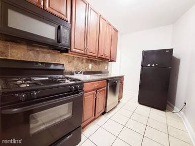 Main picture of 1063 W Side Ave
