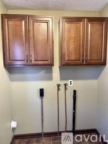 Main picture of 125 Benedict Ave
