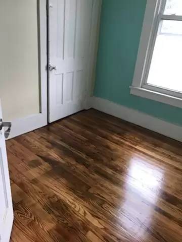 Main picture of 88 N Buena Vista St