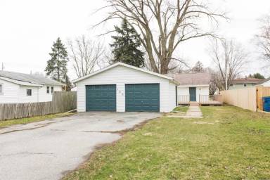 Main picture of 120 N 18th St