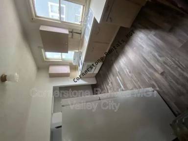 Main picture of 261 College St SW