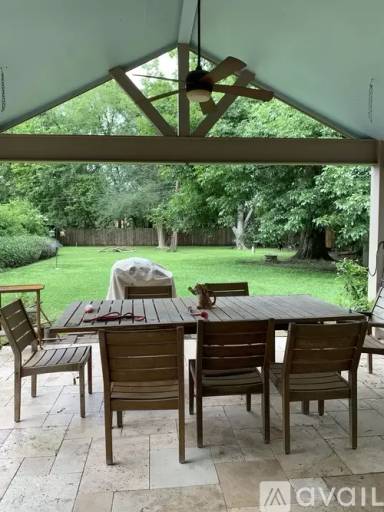 Main picture of 5322 Saxon Dr