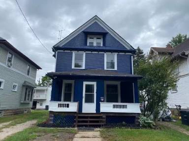 Main picture of 671 Blaine Ave