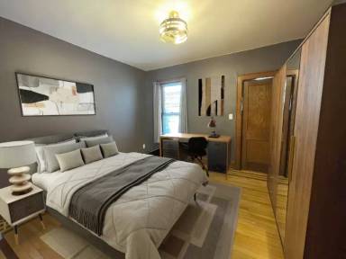 Main picture of 3221 Pleasant Ave