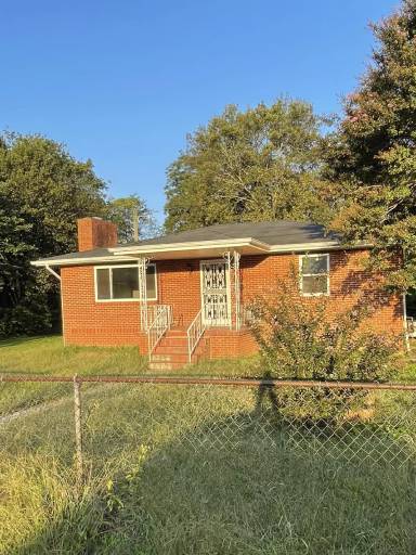 Main picture of 553 Arlington Ave