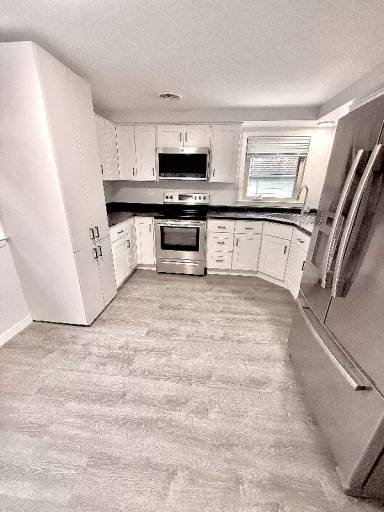 Main picture of 1316 Marquette Ave