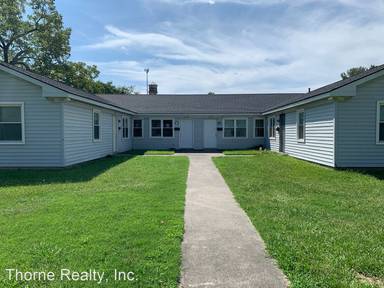 Main picture of 1322-1324-1326 Maple St