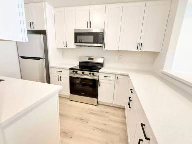 Main picture of 2521 Judah St