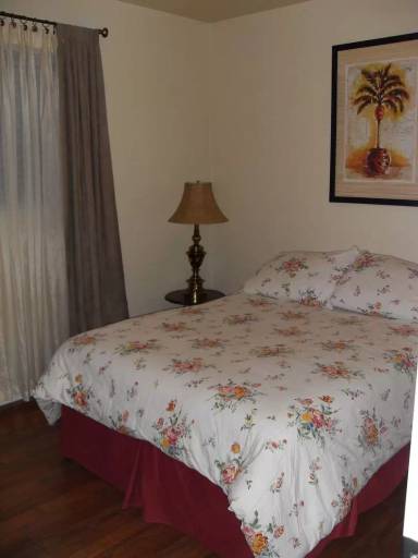 Main picture of 315 E Zuni Dr