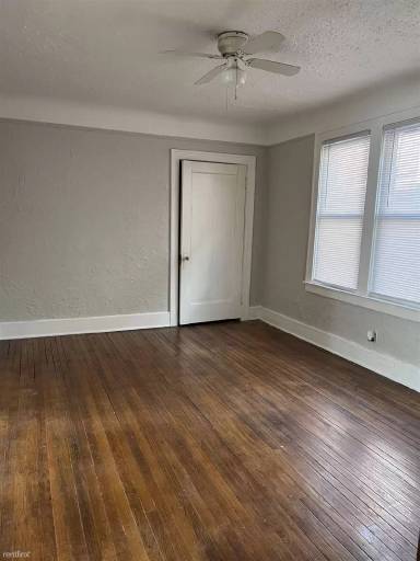 Main picture of 2521 Central St