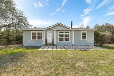 Main picture of 755 Moore Ln