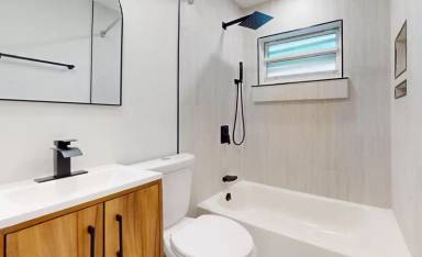 Main picture of 4708 SW 33rd Ave