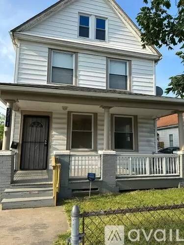 Main picture of 2711 Sackett Ave