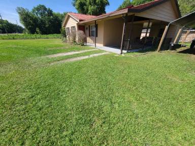 Main picture of 3570 SE 135th Ln