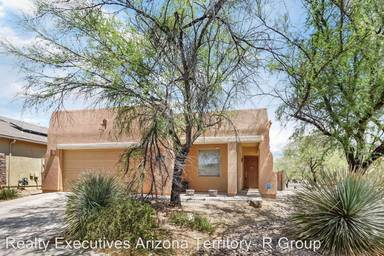 Main picture of 10395 E Valley Quail Dr