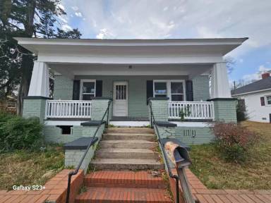 Main picture of 1933 Nance St