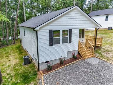 Main picture of 10 Fair Bluff Ln