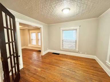 Main picture of 316 Reynolds St