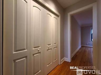 Main picture of 2327 N Rockwell St