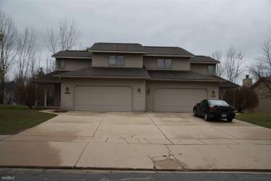 Main picture of 6106 Summerset Dr