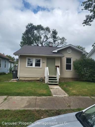 Main picture of 820 E Parkland Ave