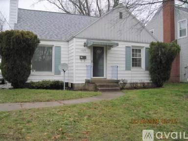 Main picture of 1029 Edna St SE