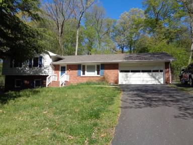 Main picture of 675 Alpine Rd