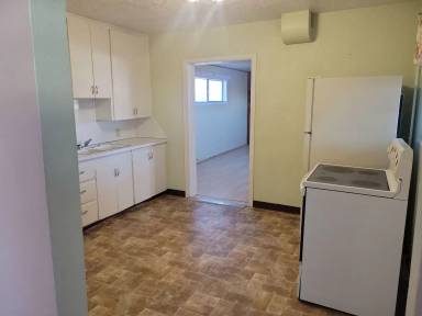 Main picture of 905 N Lincoln Ave