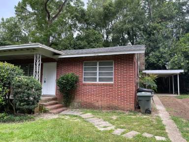 Main picture of 1908 Nannette St