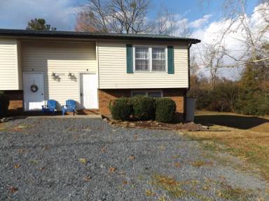 Main picture of 133B Lake Shore Dr