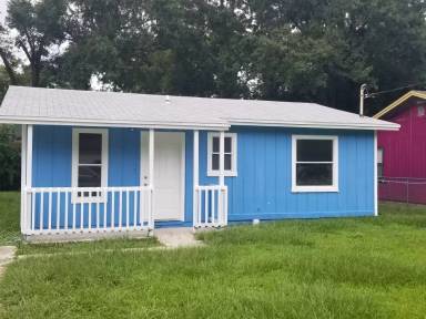 Main picture of 3149 Nolan St