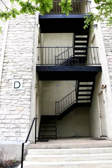 Main picture of 1013 Chestnut Street D6 - D6