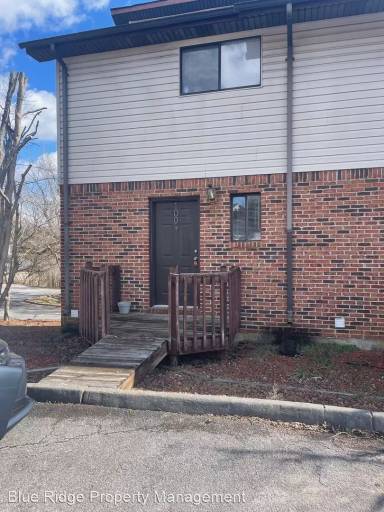 Main picture of 100 Autumn Creek Ln