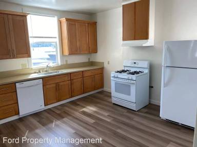 Main picture of 400 South St