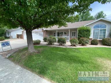 Main picture of 634 Hunter Creek Dr