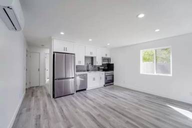 Main picture of 3663 Budd St