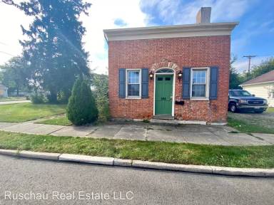 Main picture of 506 W Xenia Dr