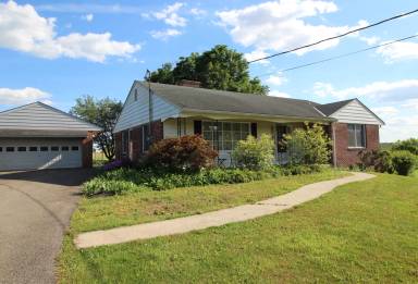 Main picture of 6118 Street Rd
