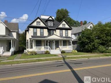 Main picture of 236 Park Ave