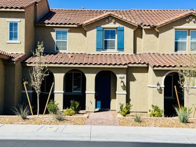 Main picture of 3432 Covilha Ln