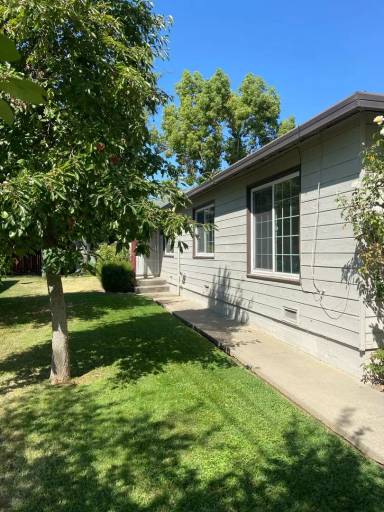Main picture of 5520 Carmela Way