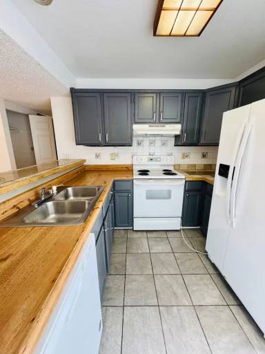 Main picture of 2562 Astrozon Cir