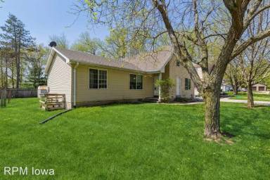 Main picture of 4112 Harris St