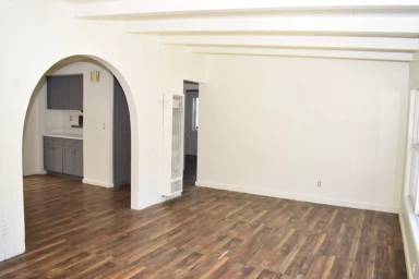 Main picture of 622 Dennis Ave