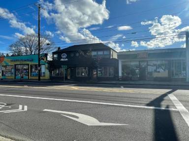 Main picture of 2914 N Lombard St