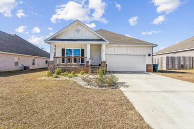 Main picture of 341 Connie Way