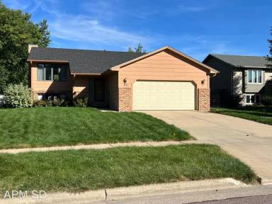 Main picture of 4708 S Shields Ave