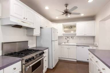 Main picture of 2618 E Pierson St