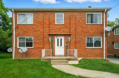 Main picture of 3926 E Gatewood Ln