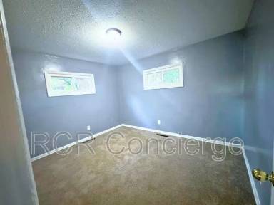 Main picture of 2294 Minnesota Ave